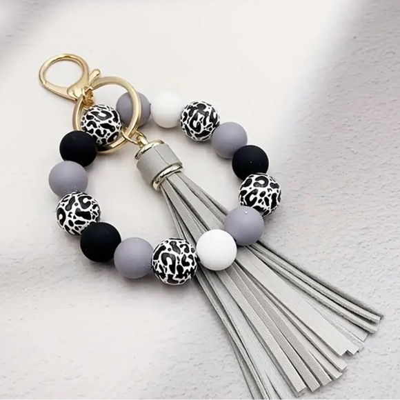 None Accessories - Grey Silicone Beaded Keychain With Tassel NEW
